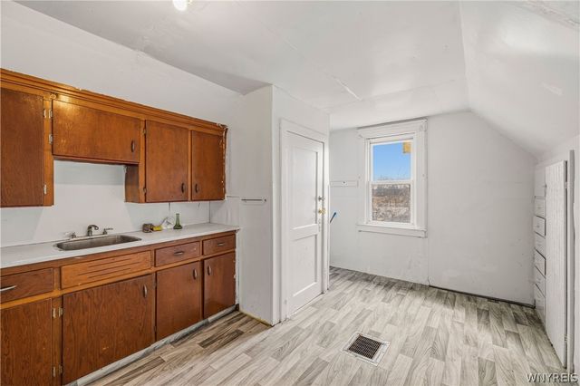 416 26th Street, Niagara Falls, NY 14303