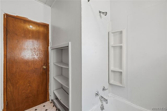 416 26th Street, Niagara Falls, NY 14303