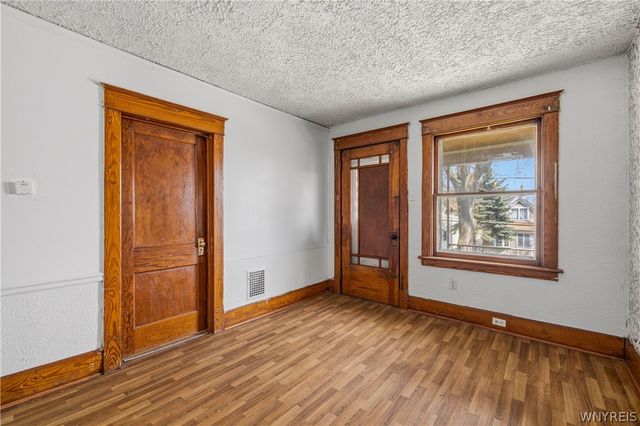 416 26th Street, Niagara Falls, NY 14303