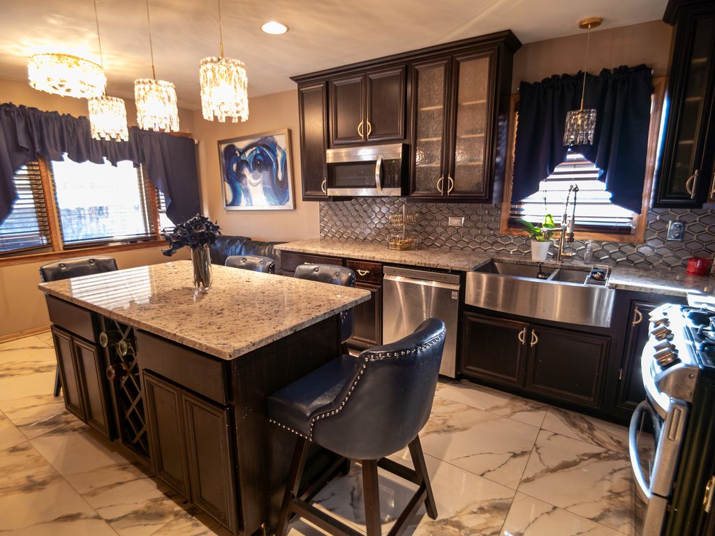 2755 W 85th Street, Chicago, IL 60652 — photo 4