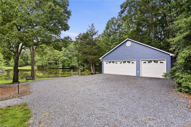 4184 Sunnydell Drive, Winston-salem, NC 27105