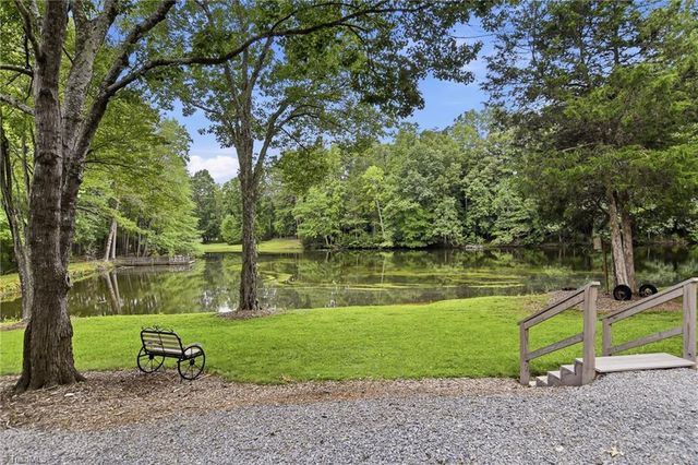 4184 Sunnydell Drive, Winston-salem, NC 27105