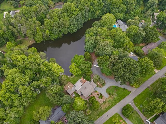 4184 Sunnydell Drive, Winston-salem, NC 27105