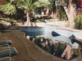 7703 Skyhill Drive, Hollywood Hills, CA 90068