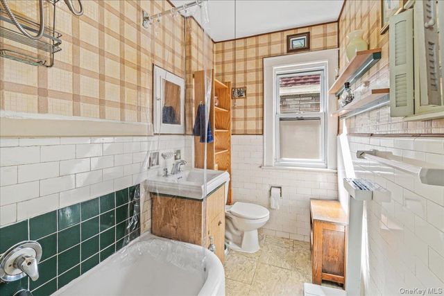 35-29 91st Street, Jackson Heights, NY 11372