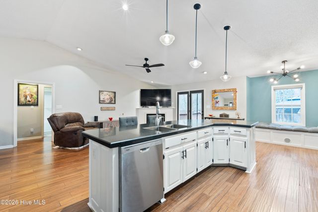 510 Fawnbrook Lane SW, Supply, NC 28462
