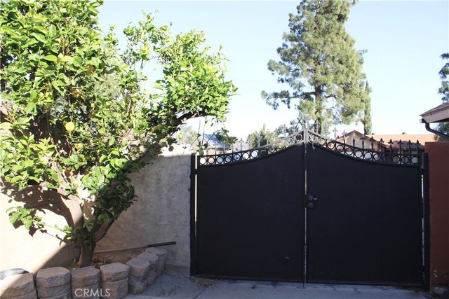 7470 Ginger, Fontana, CA 92336