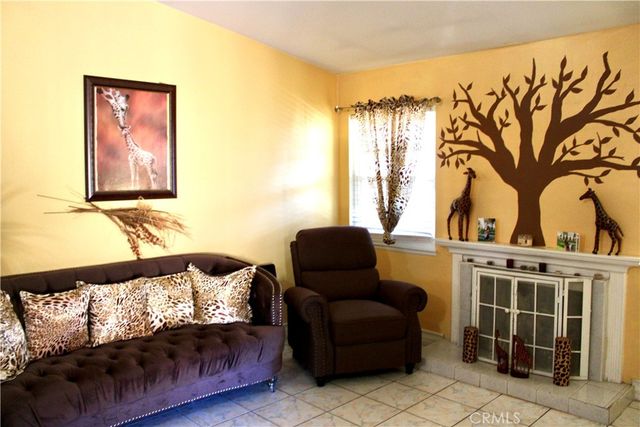 7470 Ginger, Fontana, CA 92336