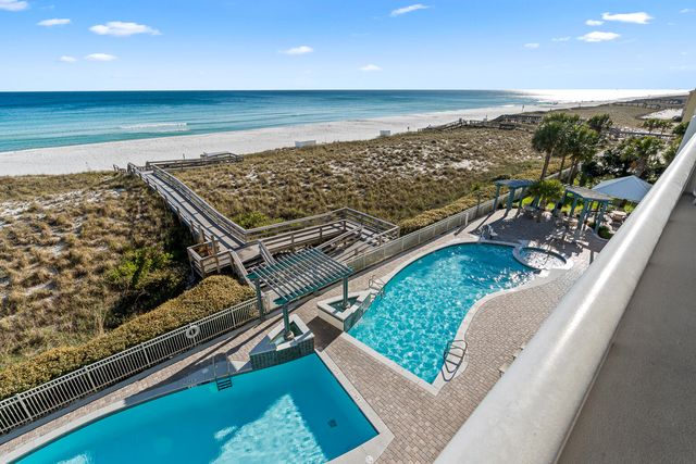 8499 Gulf Boulevard APT 303, Navarre, FL 32566