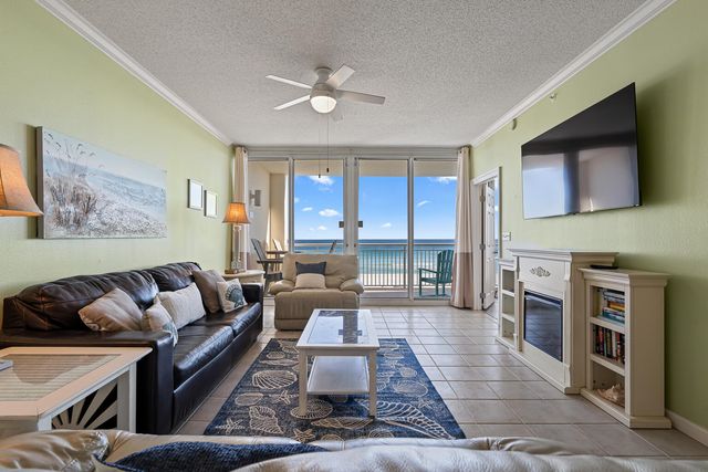 8499 Gulf Boulevard APT 303, Navarre, FL 32566