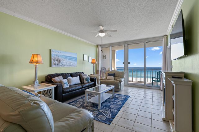 8499 Gulf Boulevard APT 303, Navarre, FL 32566