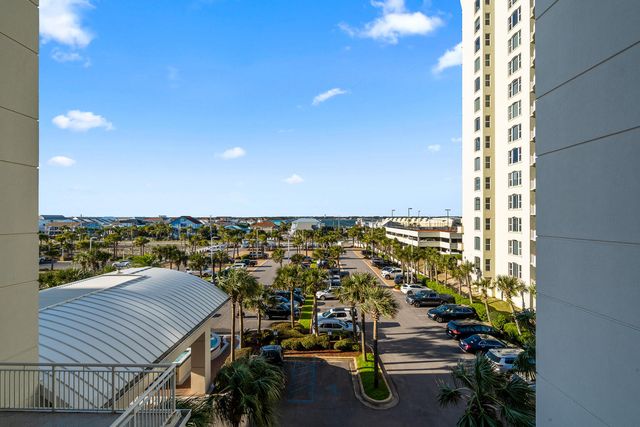 8499 Gulf Boulevard APT 303, Navarre, FL 32566
