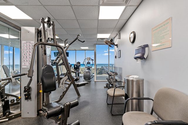 8499 Gulf Boulevard APT 303, Navarre, FL 32566