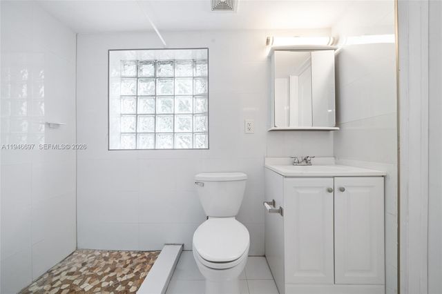 1726 Roosevelt St, Hollywood, FL 33020