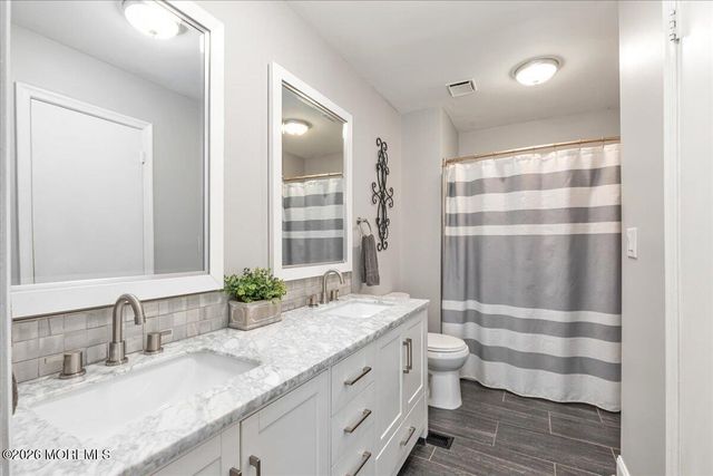 119 Malibu Drive, Eatontown, NJ 07724