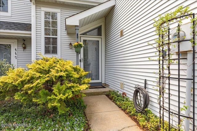 119 Malibu Drive, Eatontown, NJ 07724