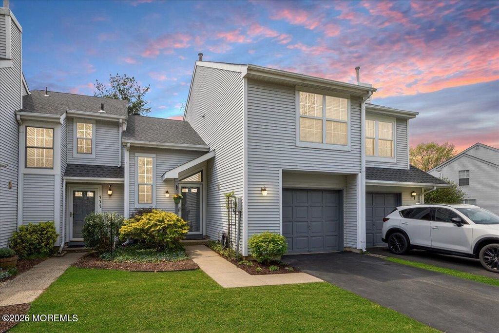 119 Malibu Drive, Eatontown, NJ 07724