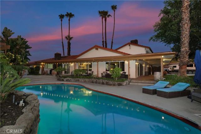 6125 Clarendon Court, Riverside, CA 92506