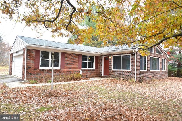 208 FAGGS MANOR RD, Cochranville, PA 19330