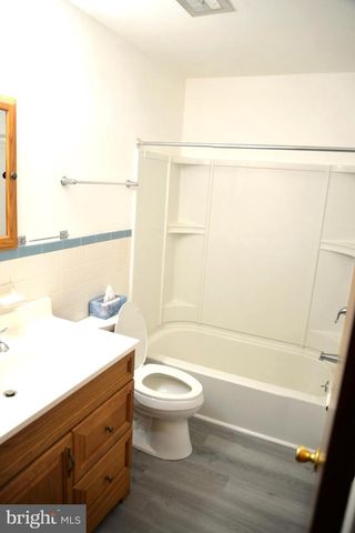 208 FAGGS MANOR RD, Cochranville, PA 19330