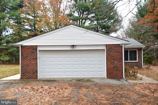 208 FAGGS MANOR RD, Cochranville, PA 19330