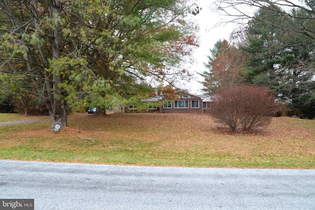 208 FAGGS MANOR RD, Cochranville, PA 19330