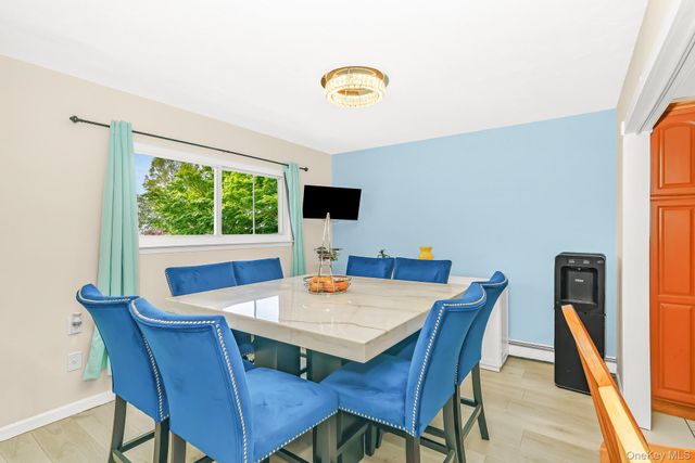 9 Hamlin Avenue, West Babylon, NY 11704