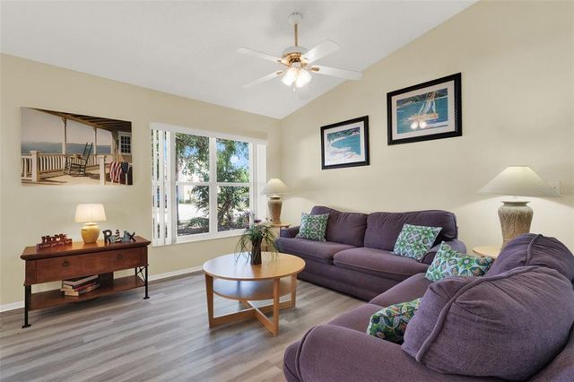 550 CASTLEMAIN CIRCLE, Davenport, FL 33897