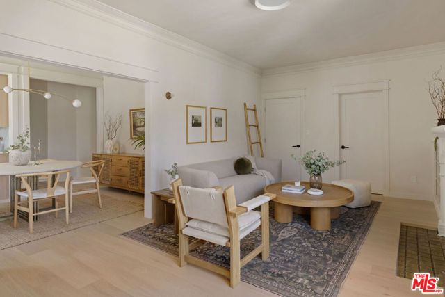 1404 S Wilton Place, Los Angeles, CA 90019