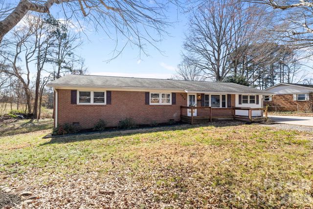 2629 Fairgreen Drive, Gastonia, NC 28056