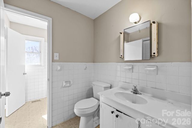 2629 Fairgreen Drive, Gastonia, NC 28056