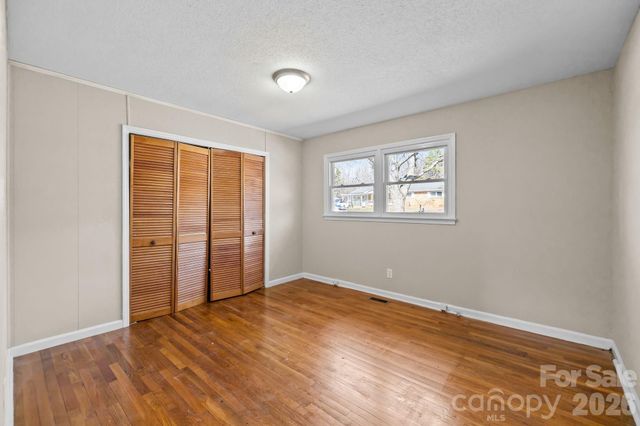 2629 Fairgreen Drive, Gastonia, NC 28056