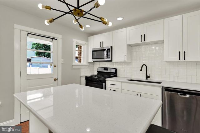 644 NEW HOLLAND AVE, Lancaster, PA 17602