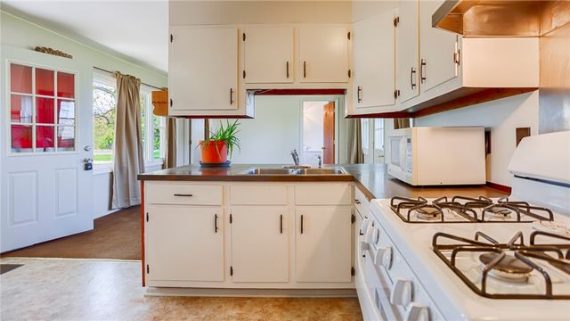 2547 County Road 47, Hopewell, NY 14424