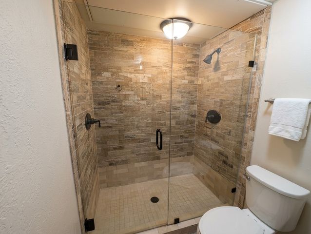 6109 Scenic Drive, Rowlett, TX 75088