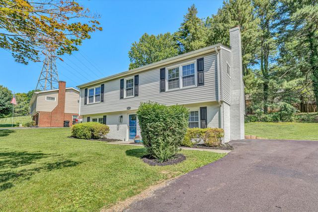3631 Bower RD, Roanoke, VA 24018