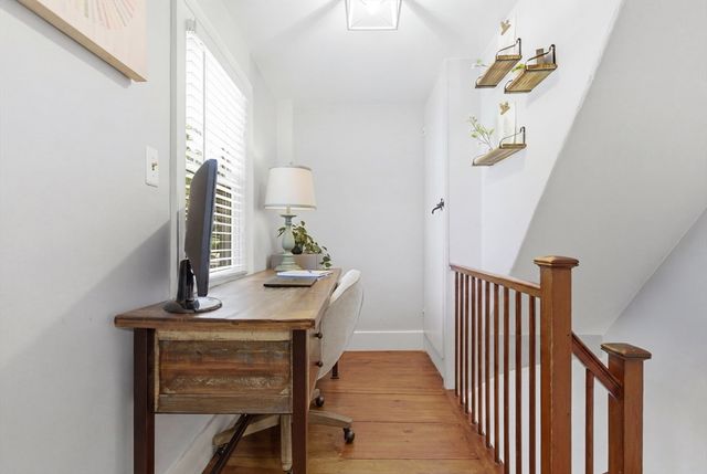 51 Grove St, Reading, MA 01867