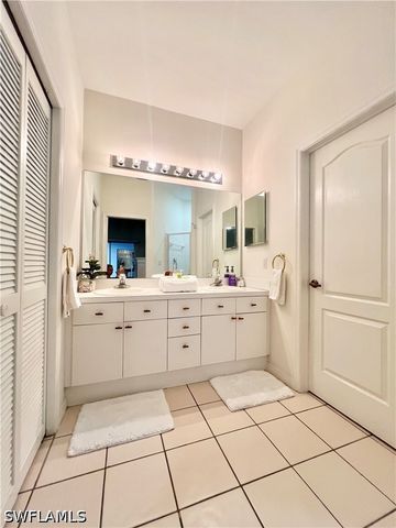 8010 Belmont CT, Naples, FL 34113