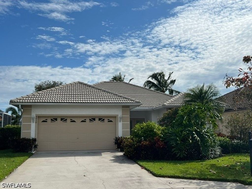 8010 Belmont CT, Naples, FL 34113