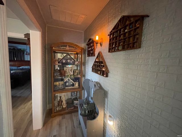 2715 E 14th Street, Muncie, IN 47302