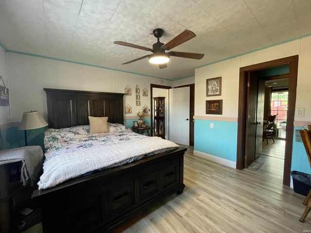 2715 E 14th Street, Muncie, IN 47302