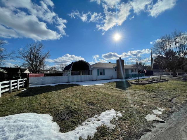 2715 E 14th Street, Muncie, IN 47302