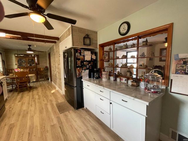 2715 E 14th Street, Muncie, IN 47302