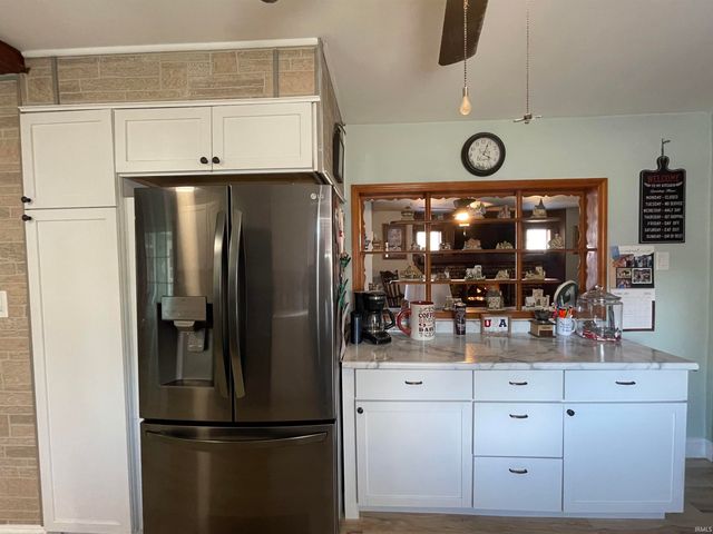 2715 E 14th Street, Muncie, IN 47302