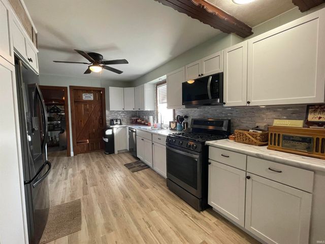 2715 E 14th Street, Muncie, IN 47302