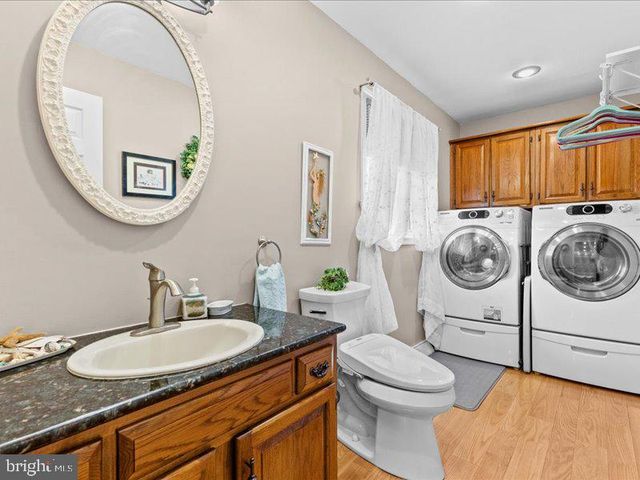 710 ROBERT ST, Mechanicsburg, PA 17055
