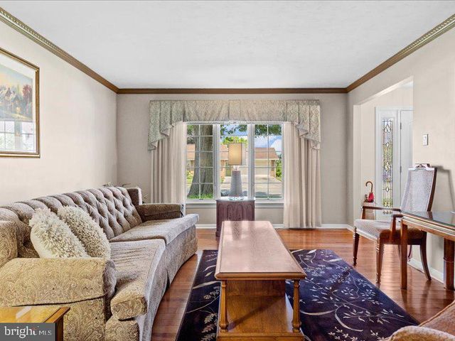 710 ROBERT ST, Mechanicsburg, PA 17055