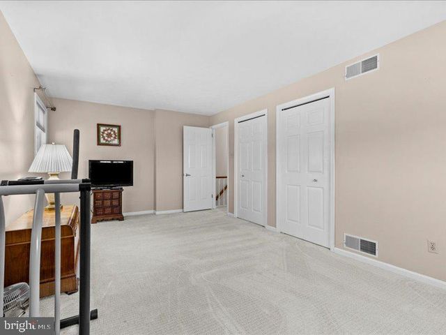 710 ROBERT ST, Mechanicsburg, PA 17055