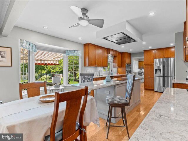 710 ROBERT ST, Mechanicsburg, PA 17055