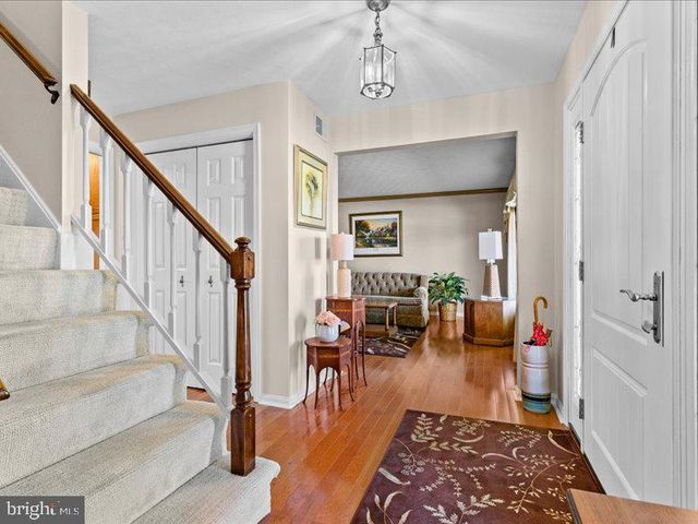 710 ROBERT ST, Mechanicsburg, PA 17055